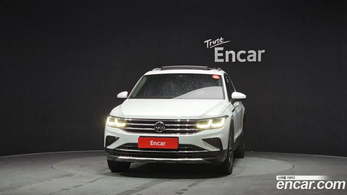 Volkswagen Tiguan — фото 9