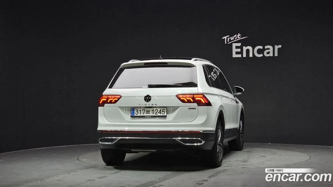 Volkswagen Tiguan — фото 4
