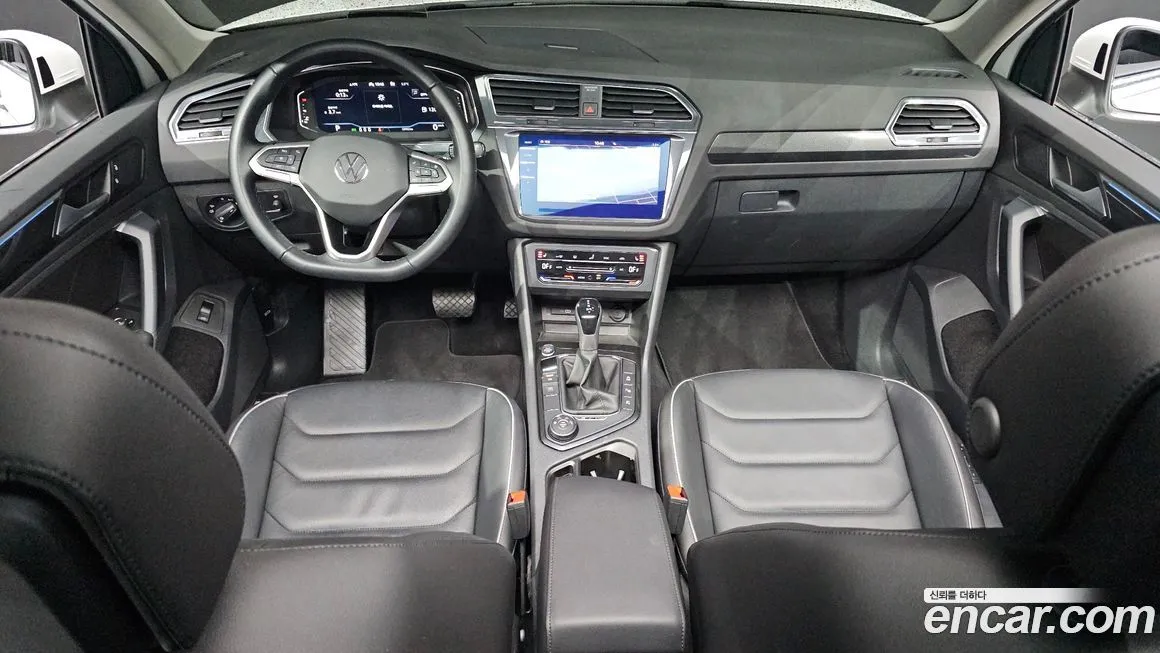 Volkswagen Tiguan — фото 6