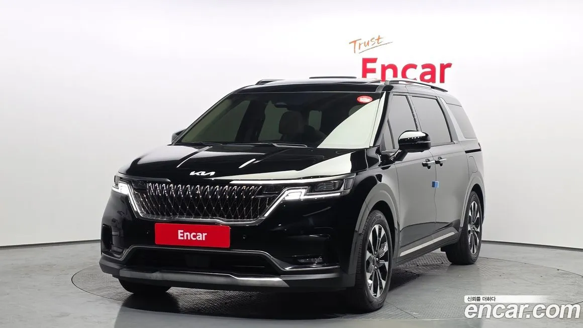 Kia Carnival — фото 1