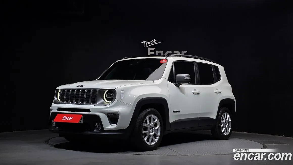 Jeep Renegade — фото 1