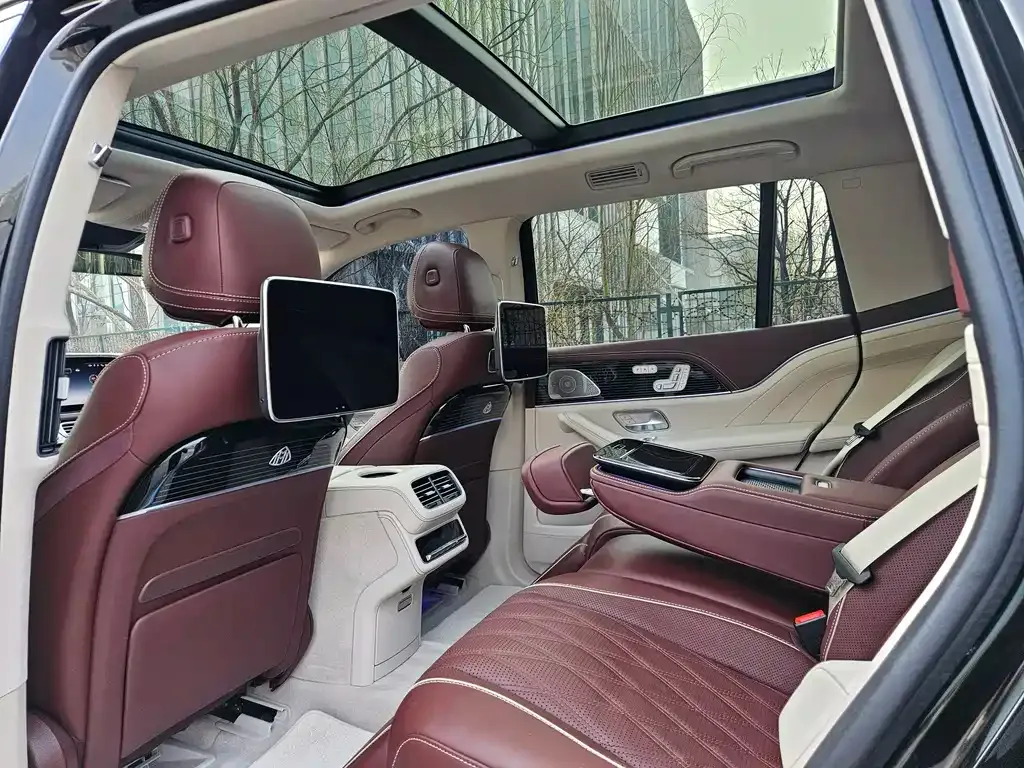 Mercedes-Benz GLS — фото 7
