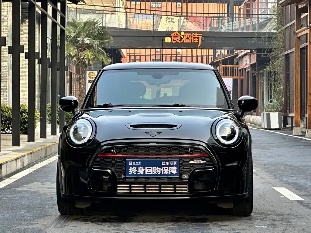 MINI JCW (John Cooper Works) — фото 7