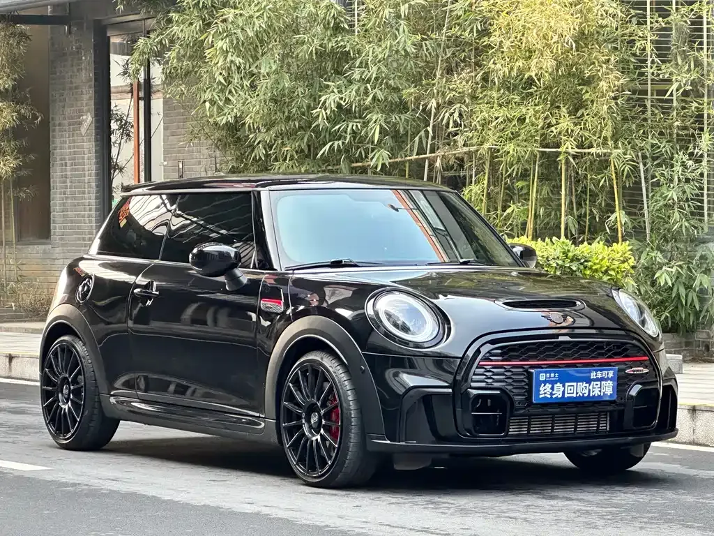 MINI JCW (John Cooper Works) — фото 9