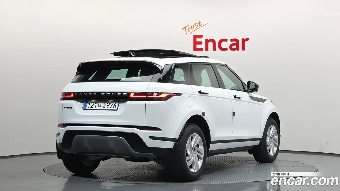 Land Rover Range Rover Evoque — фото 10