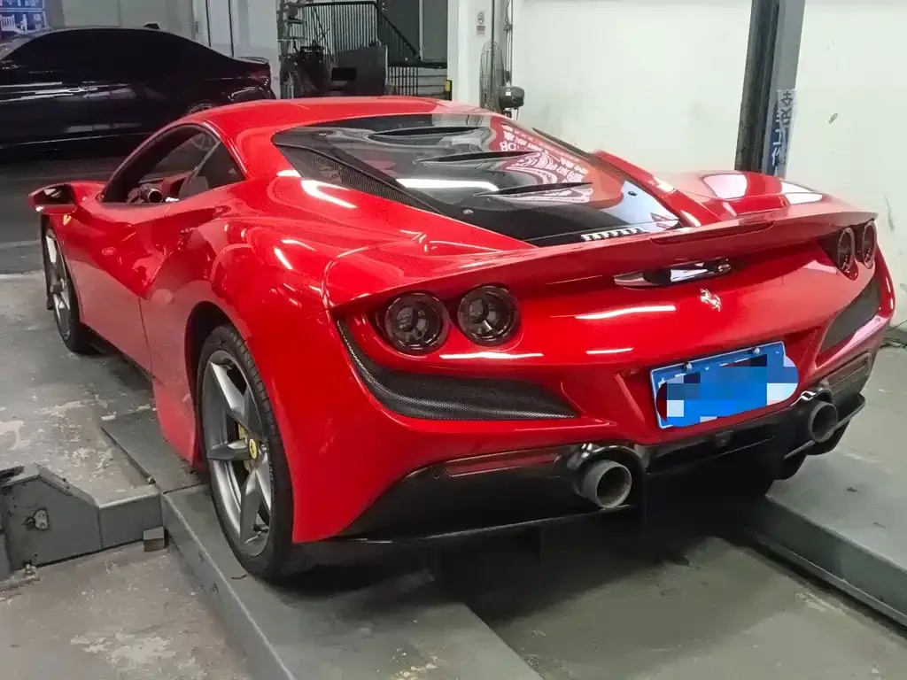 Ferrari F8 — фото 4