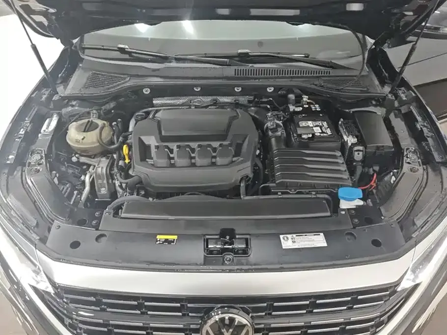 Volkswagen Passat — фото 10