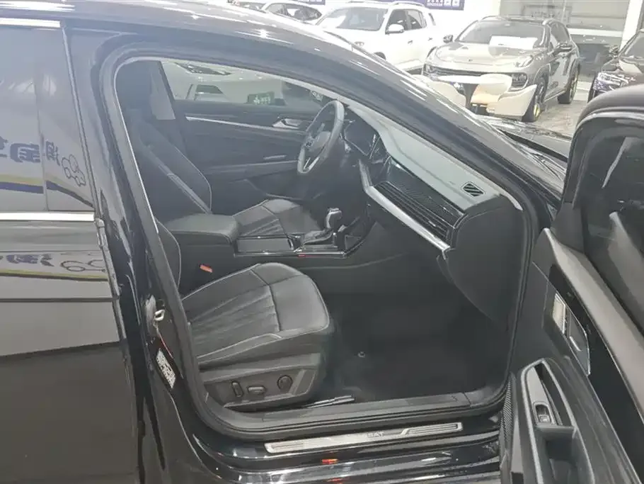 Volkswagen Passat — фото 8