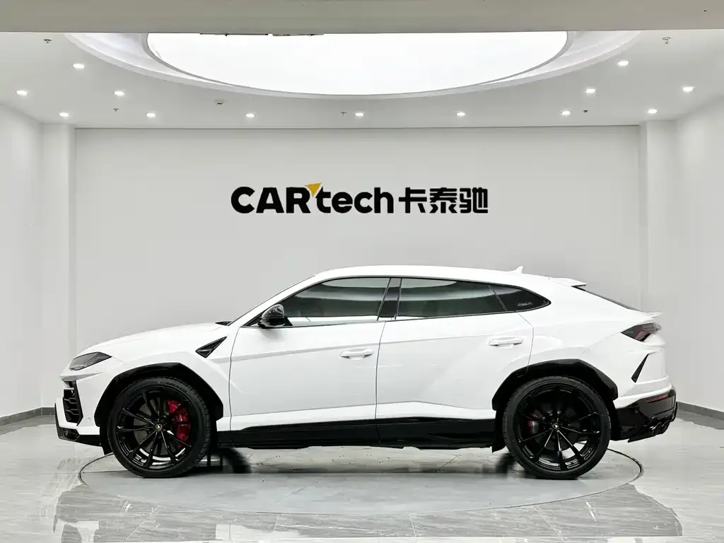 Lamborghini Urus — фото 4