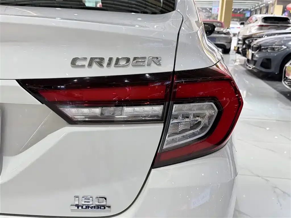 Honda Crider — фото 10