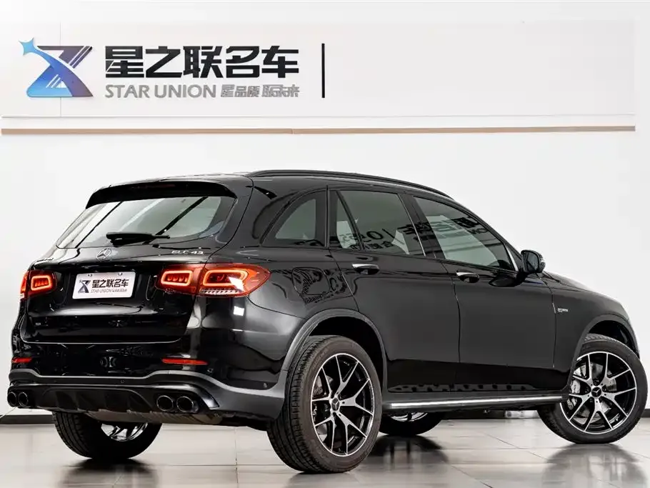 Mercedes-Benz GLC AMG — фото 7