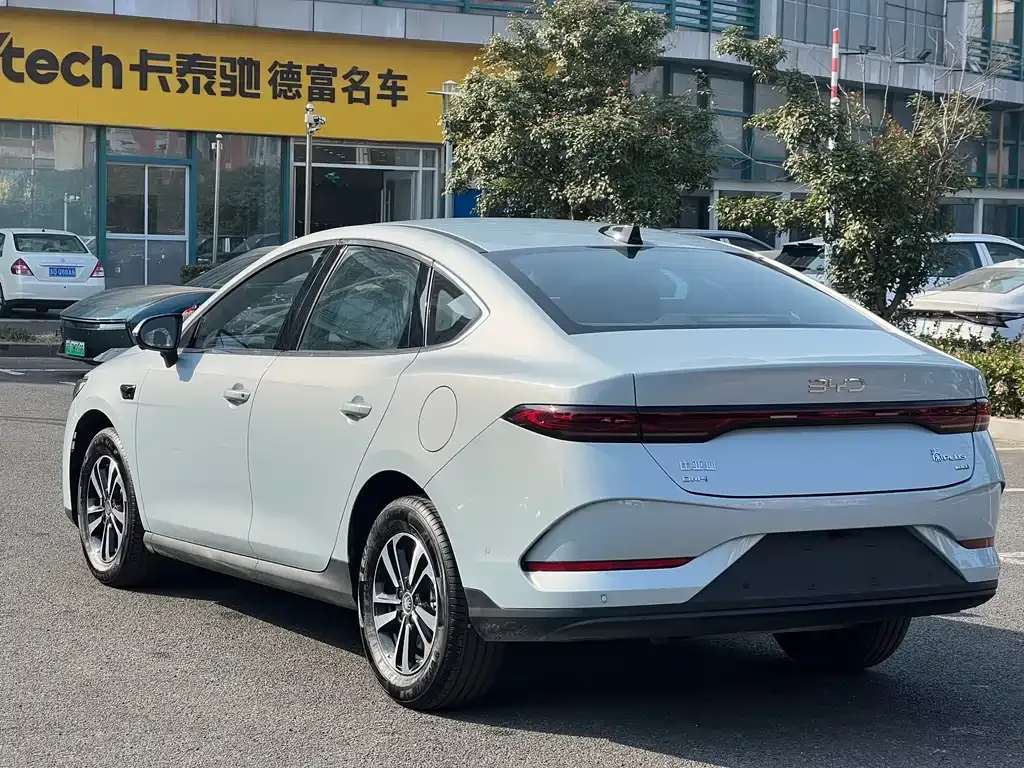 BYD Qin PLUS — фото 8
