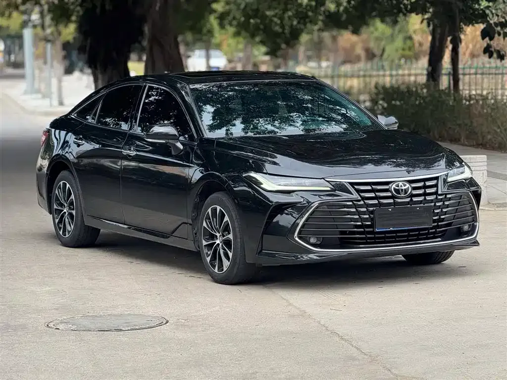 Toyota Avalon — фото 10