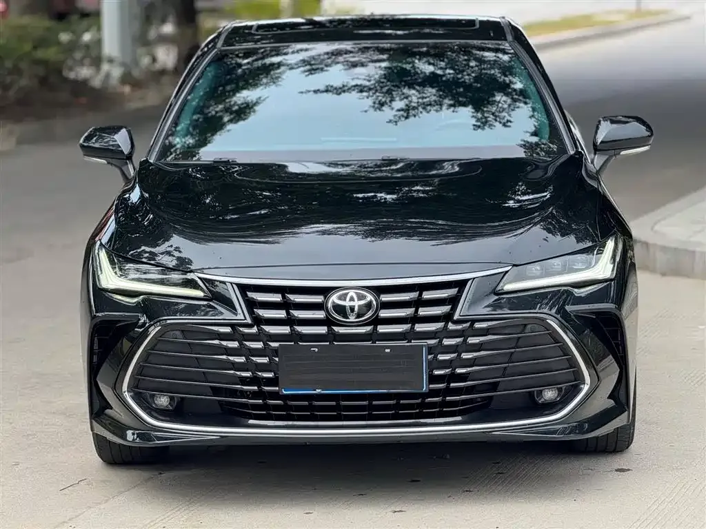 Toyota Avalon — фото 3
