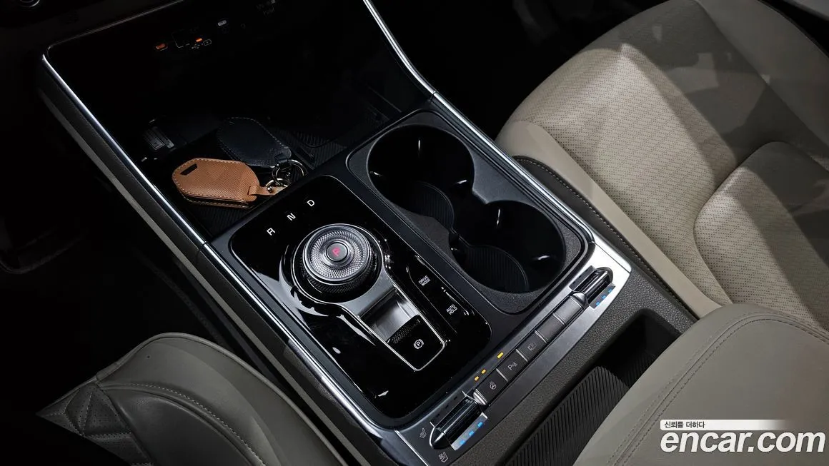 Kia Carnival — фото 10