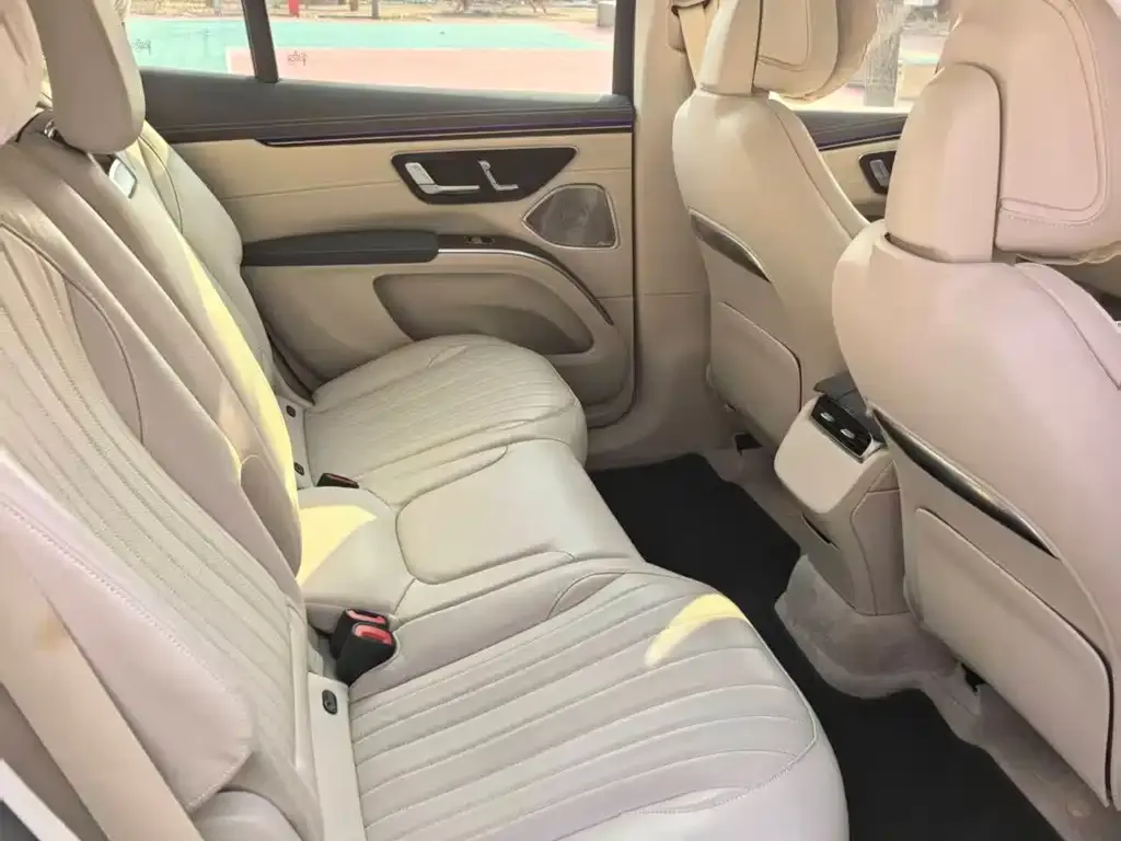 Mercedes-Benz EQS SUV — фото 2
