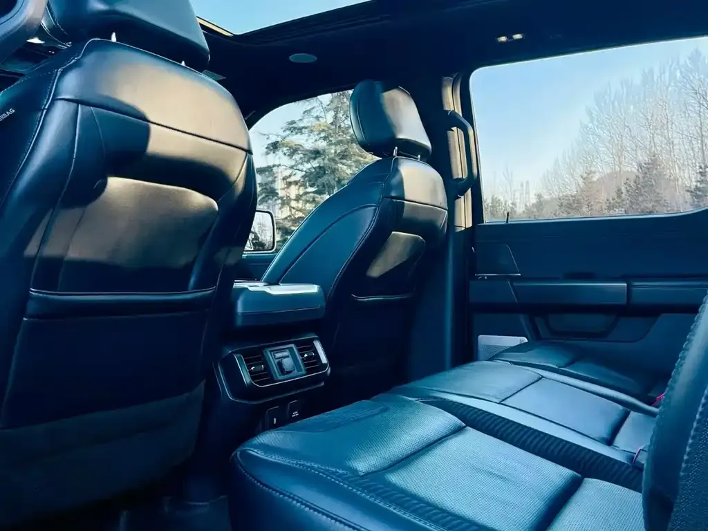 Ford F-150 Raptor — фото 6