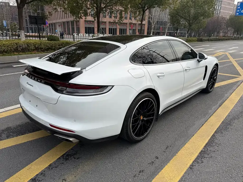 Porsche Panamera — фото 4