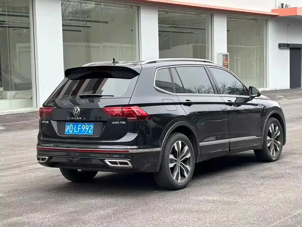 Volkswagen Tiguan L — фото 3