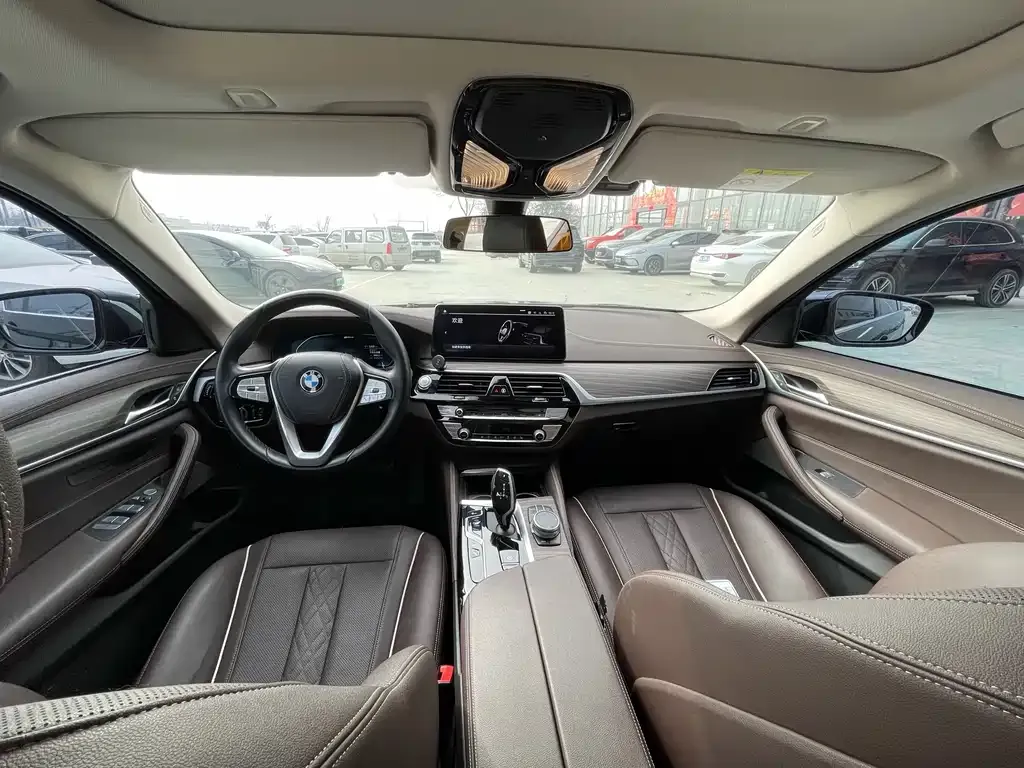 BMW 5 Series New Energy — фото 6