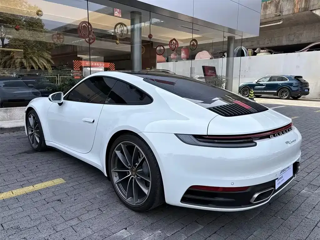 Porsche 911 — фото 6