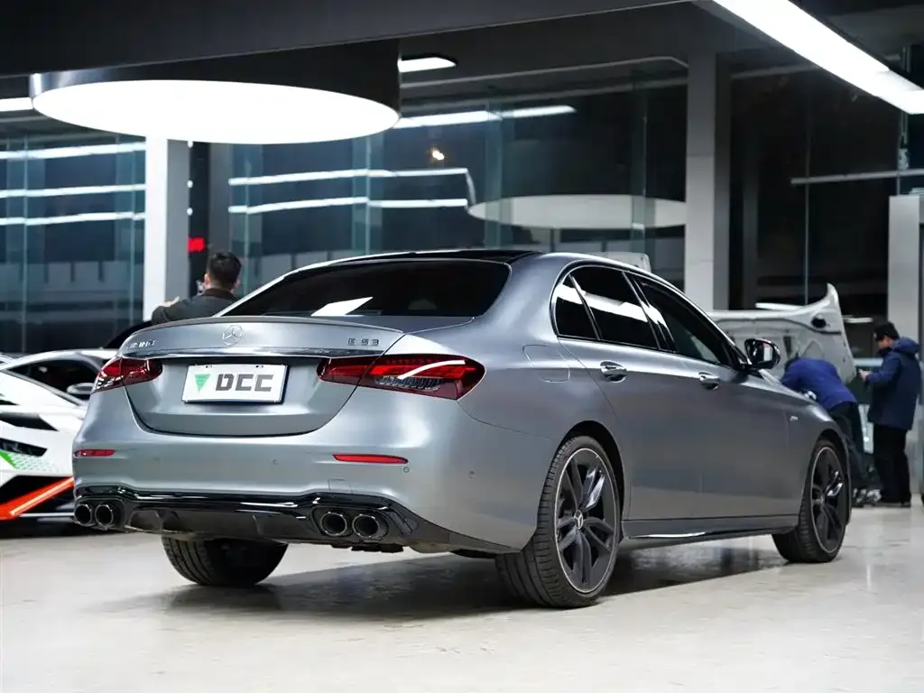 Mercedes-Benz E-Class AMG — фото 6
