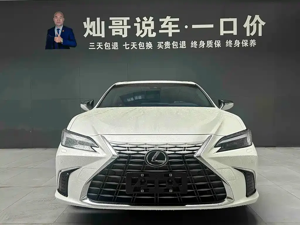 Lexus ES — фото 4