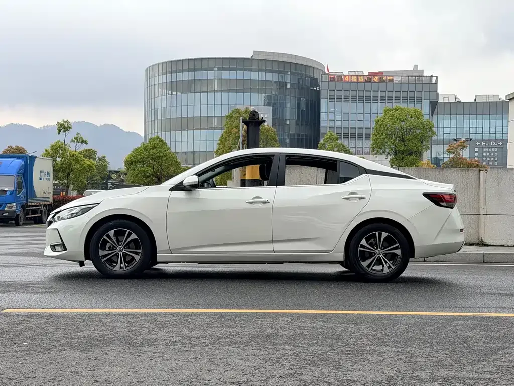 Nissan Sylphy — фото 9