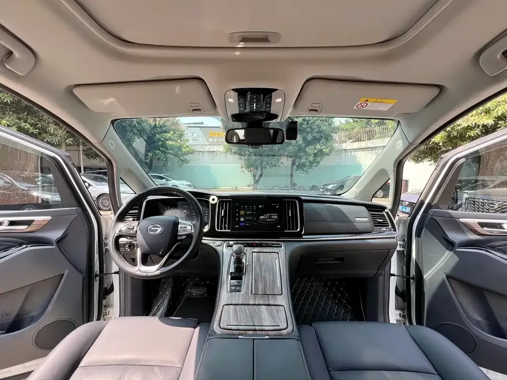 GAC Motor Trumpchi M8 — фото 2