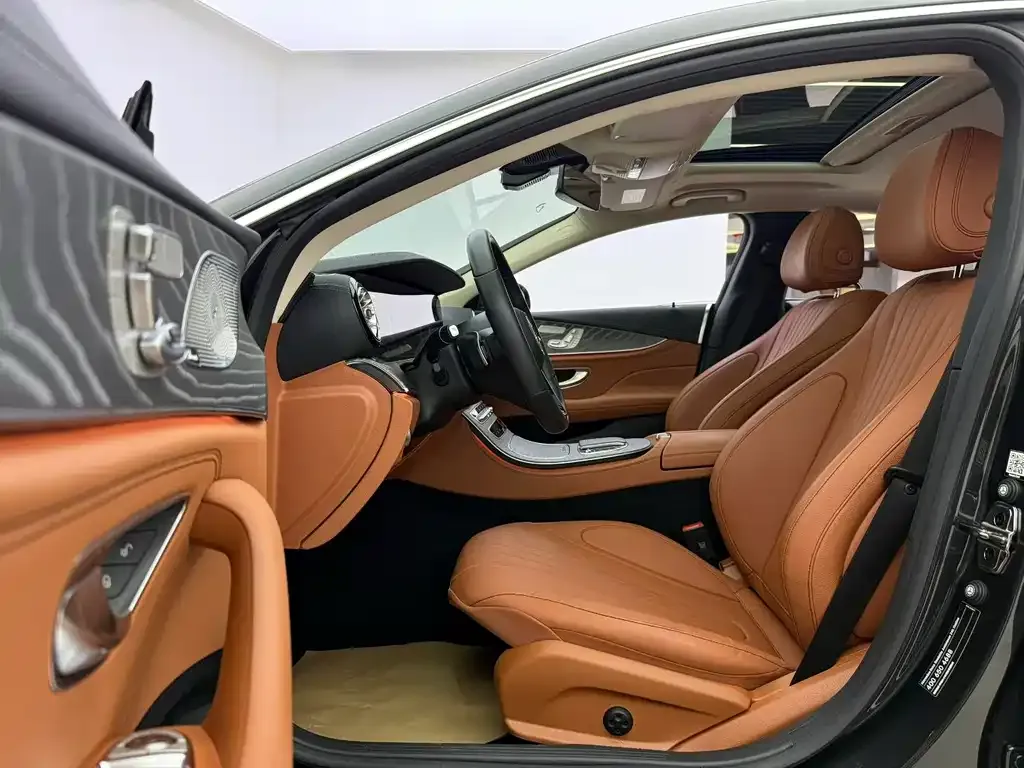 Mercedes-Benz CLS — фото 9