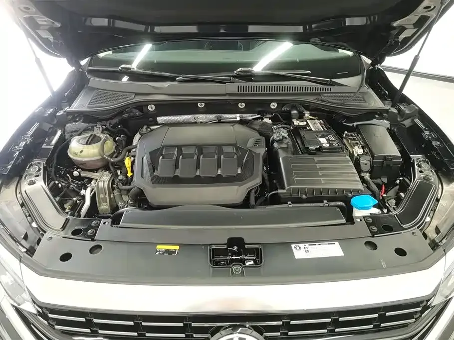 Volkswagen Passat — фото 7