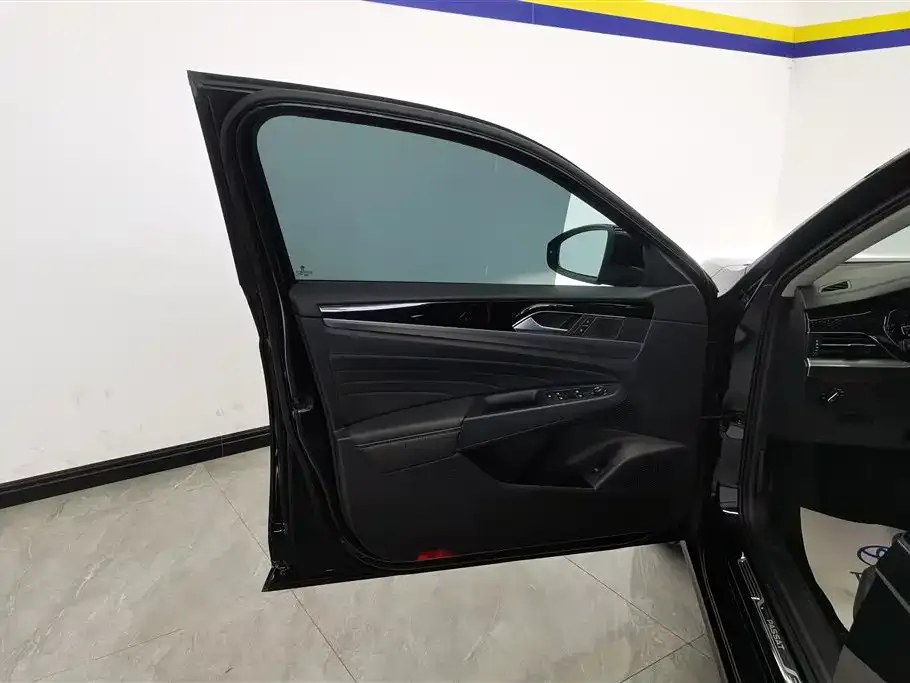 Volkswagen Passat — фото 2