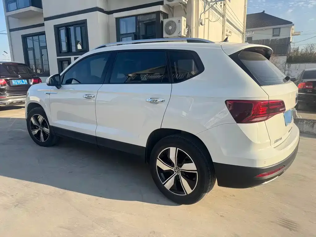 Volkswagen Tharu — фото 4