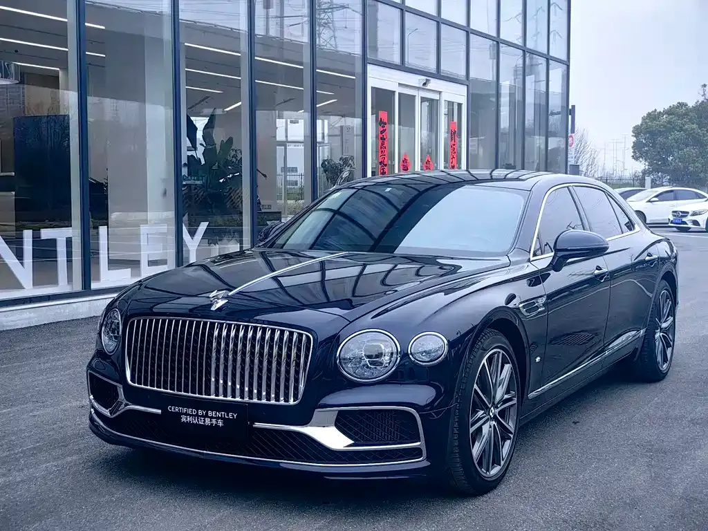 Bentley Flying Spur — фото 4