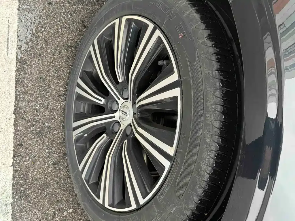 Volvo S90 — фото 10