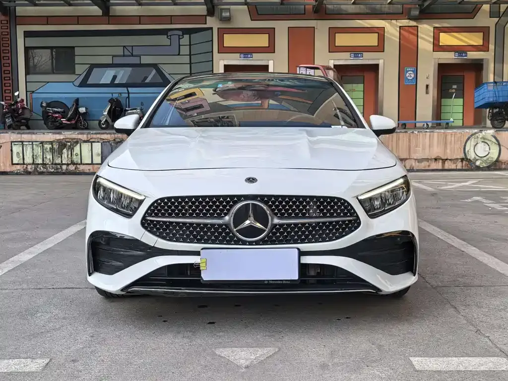 Mercedes-Benz A-Class — фото 1