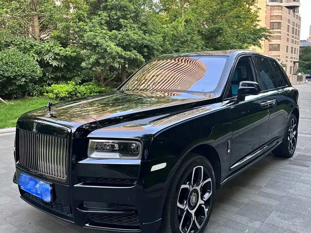 Rolls-Royce Cullinan — фото 1