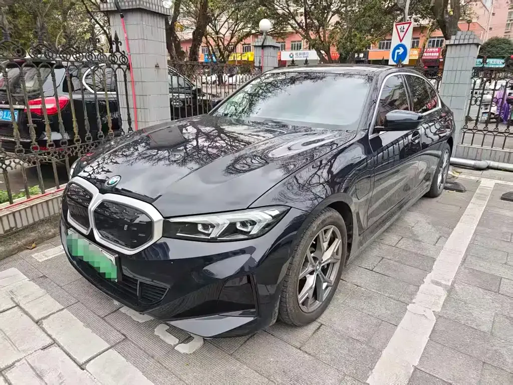 BMW i3 — фото 1
