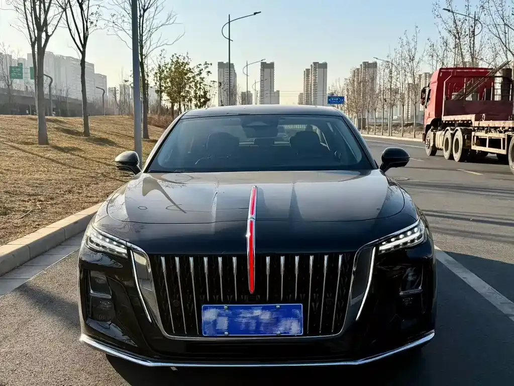 Hongqi H5 — фото 9