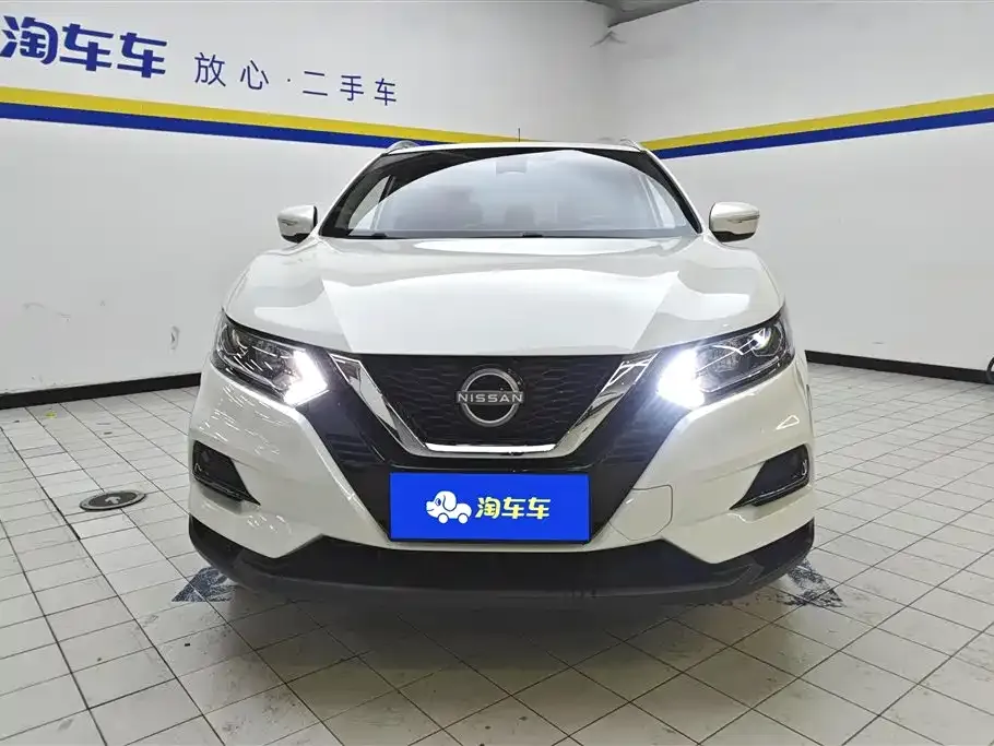 Nissan Qashqai — фото 4