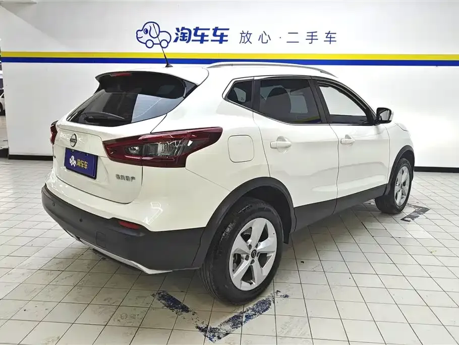 Nissan Qashqai — фото 5