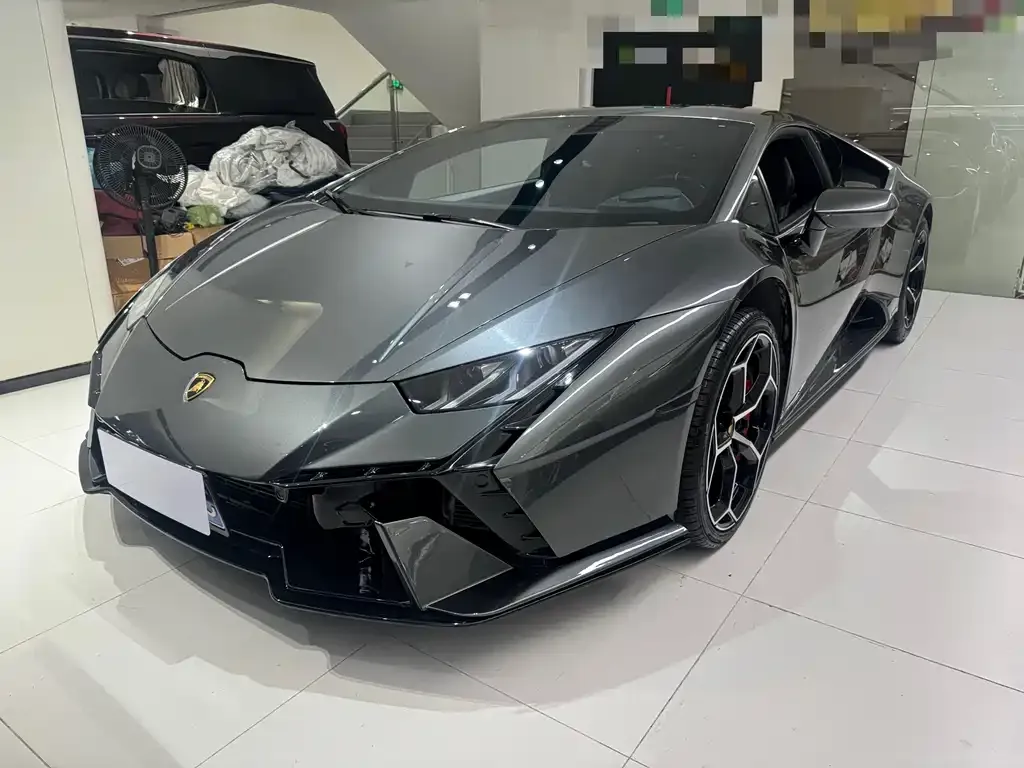 Lamborghini Huracan — фото 1