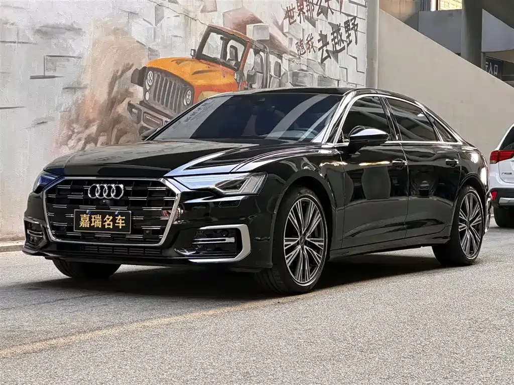 Audi A6L — фото 1