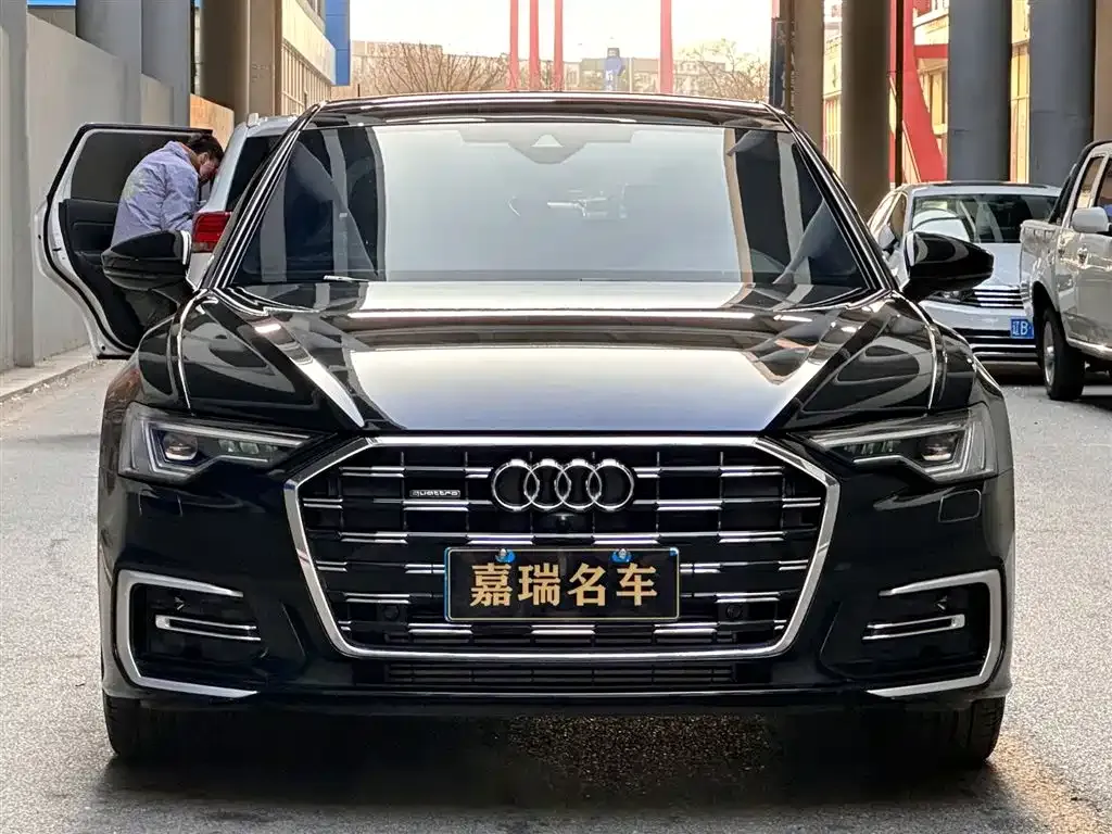 Audi A6L — фото 2