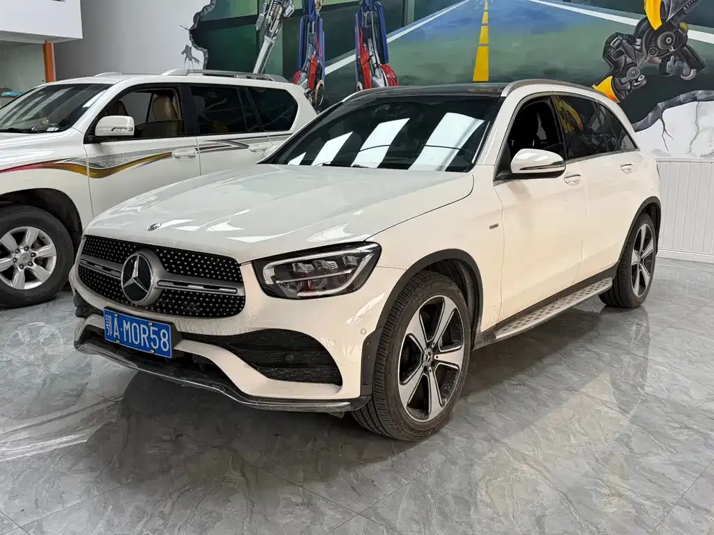Mercedes-Benz GLC — фото 1