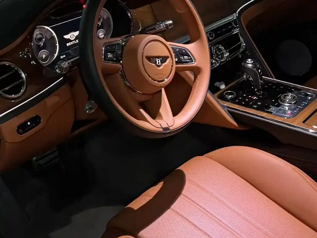Bentley Flying Spur — фото 5