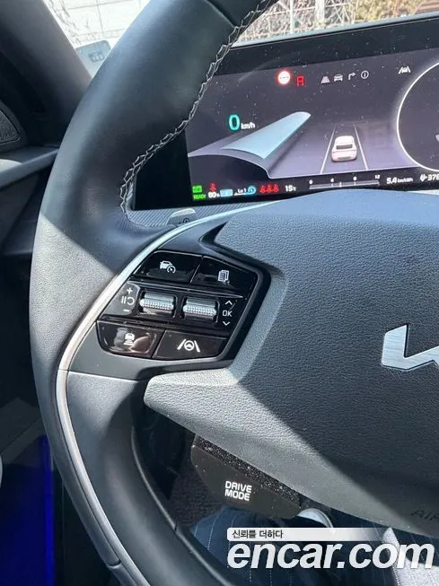 Kia EV6 — фото 6