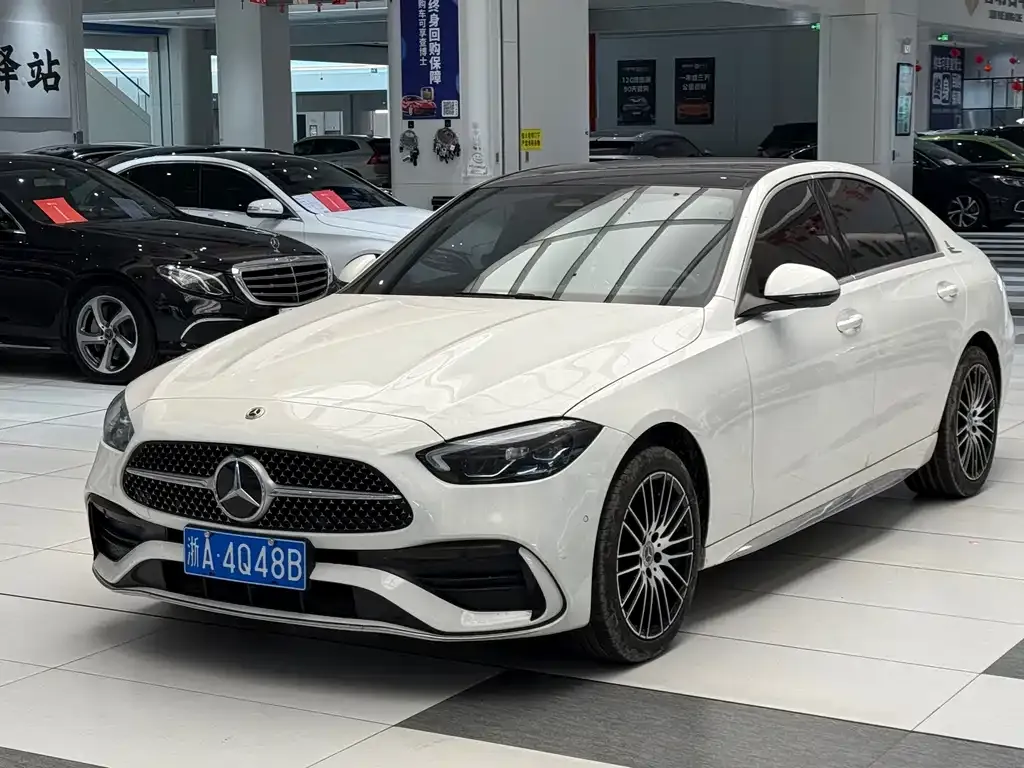 Mercedes-Benz C-Class — фото 1