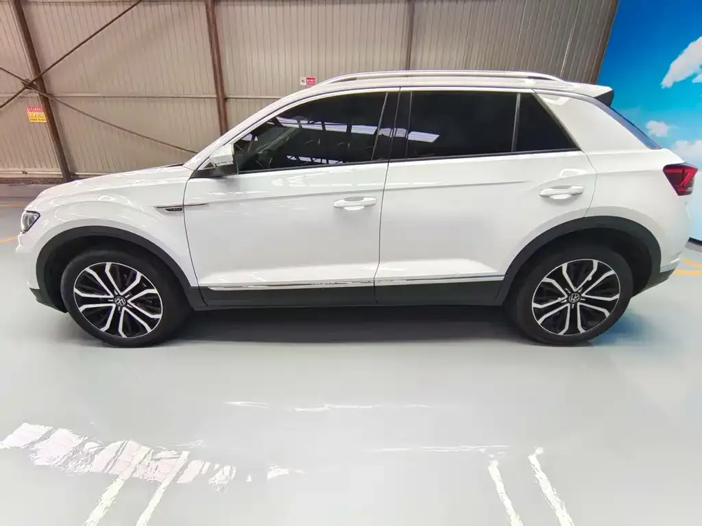 Volkswagen T-Roc — фото 5