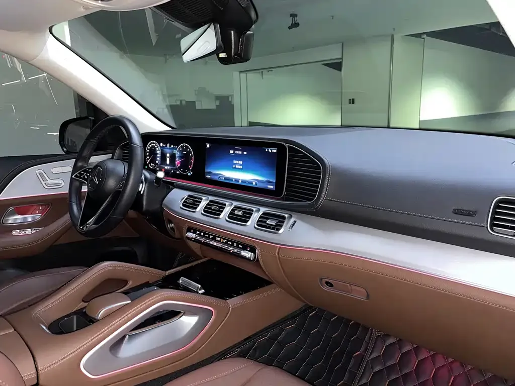 Mercedes-Benz GLE — фото 8